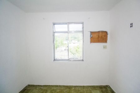 Quarto 1 de apartamento para alugar com 2 quartos, 70m² em Realengo, Rio de Janeiro