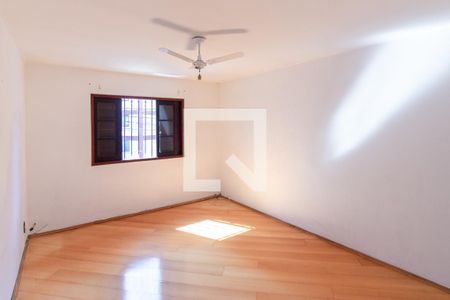 Quarto 1 de casa para alugar com 2 quartos, 180m² em Vila Constança, São Paulo