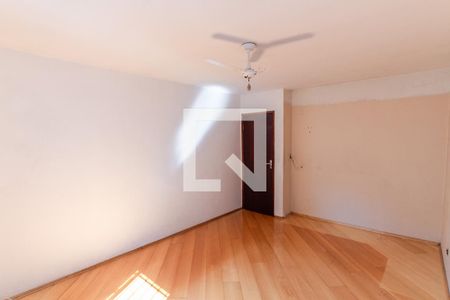 Quarto 1 de casa para alugar com 2 quartos, 180m² em Vila Constança, São Paulo