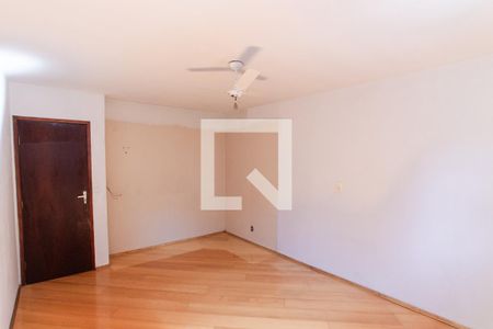 Quarto 1 de casa para alugar com 2 quartos, 180m² em Vila Constança, São Paulo