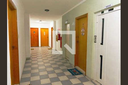 Área externa de apartamento para alugar com 1 quarto, 70m² em Vila Tupi, Praia Grande