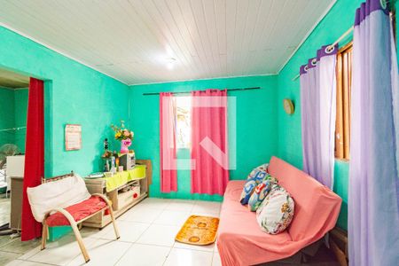 Casa à venda com 1 quarto, 45m² em Guajuviras, Canoas