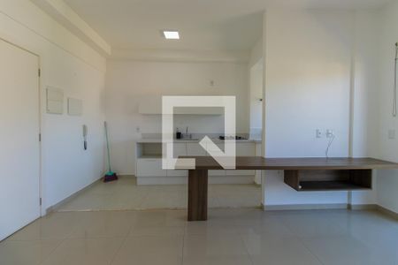 Sala de apartamento para alugar com 1 quarto, 38m² em Granja Viana, Cotia