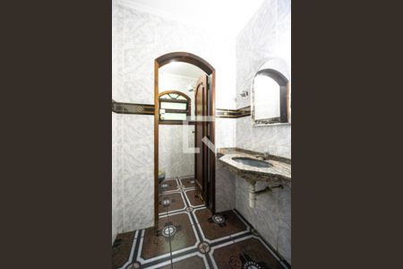 Lavabo de casa para alugar com 4 quartos, 280m² em Parque Maria Luiza, São Paulo