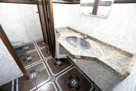 Pia de casa para alugar com 4 quartos, 280m² em Parque Maria Luiza, São Paulo