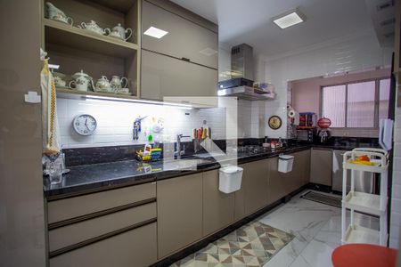 Apartamento para alugar com 3 quartos, 108m² em Cabral, Curitiba