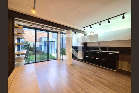 Cozinha de casa de condomínio à venda com 2 quartos, 160m² em Vila Nova Conceição, São Paulo