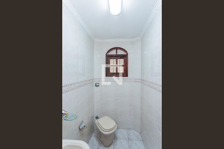 Lavabo de casa à venda com 3 quartos, 184m² em Jardim Vivan, São Paulo