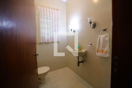 Lavabo de casa à venda com 3 quartos, 331m² em Vila Talarico, São Paulo
