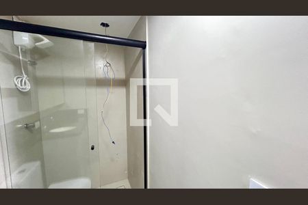 Banheiro de kitnet/studio para alugar com 1 quarto, 34m² em Vila Galvão, Guarulhos