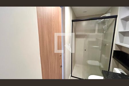 Banheiro de kitnet/studio para alugar com 1 quarto, 34m² em Vila Galvão, Guarulhos
