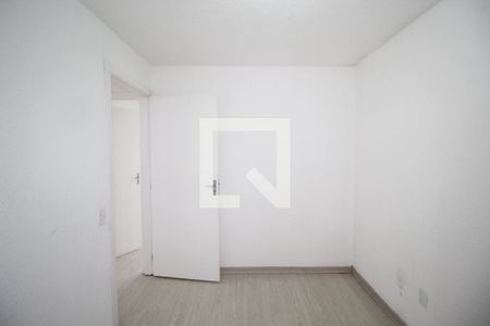 Quarto 1 de apartamento para alugar com 2 quartos, 42m² em Sarandi, Porto Alegre