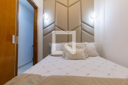 Quarto 1 de apartamento para alugar com 2 quartos, 40m² em Vila Santa Teresa, São Paulo