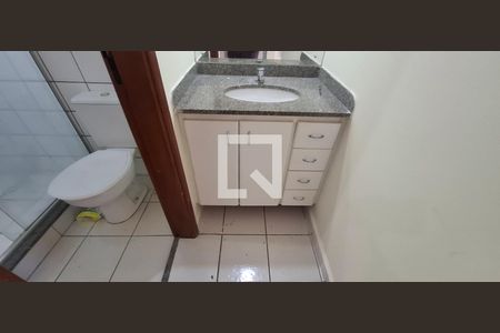 Banheiro de kitnet/studio para alugar com 1 quarto, 25m² em Nova Aliança, Ribeirão Preto