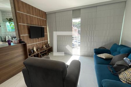 Sala de apartamento para alugar com 2 quartos, 115m² em Vila Guanabara, Duque de Caxias