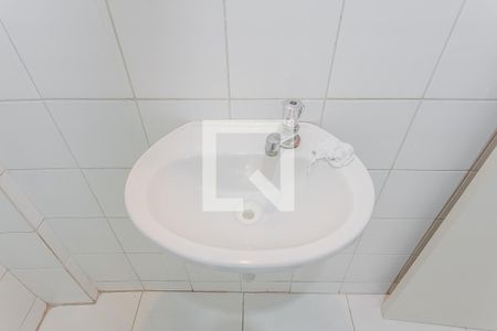 Banheiro de apartamento para alugar com 1 quarto, 50m² em Pinheiros, São Paulo