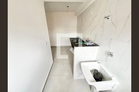 Cozinha e Área de Serviço de apartamento à venda com 2 quartos, 44m² em Vila Paiva, São Paulo