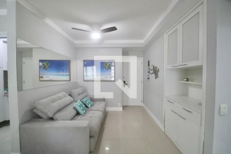 Sala de apartamento para alugar com 2 quartos, 99m² em Vila Alzira, Guarujá