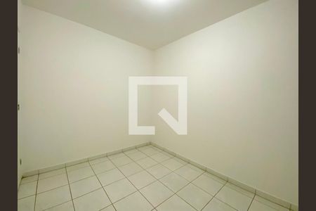 Quarto 2 de apartamento para alugar com 2 quartos, 100m² em Vila Alzira, Guarulhos