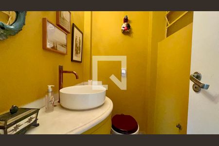 Lavabo de apartamento à venda com 3 quartos, 273m² em Cerqueira César, São Paulo