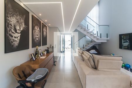 Sala de casa de condomínio para alugar com 3 quartos, 230m² em Cezar de Souza, Mogi das Cruzes