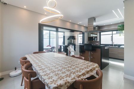 Sala de Jantar de casa de condomínio para alugar com 3 quartos, 230m² em Cezar de Souza, Mogi das Cruzes