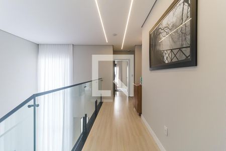 Hall de casa de condomínio para alugar com 3 quartos, 230m² em Cezar de Souza, Mogi das Cruzes