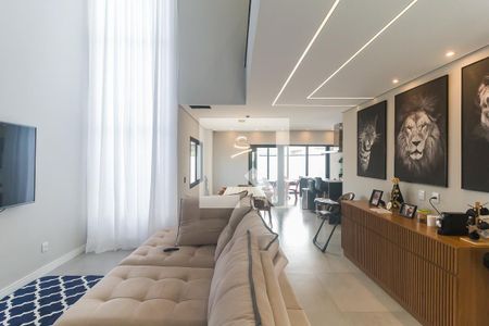 Sala de casa de condomínio para alugar com 3 quartos, 230m² em Cezar de Souza, Mogi das Cruzes