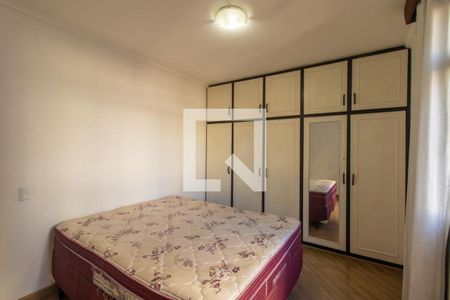 Quarto 1 de apartamento à venda com 3 quartos, 101m² em Centro, Curitiba