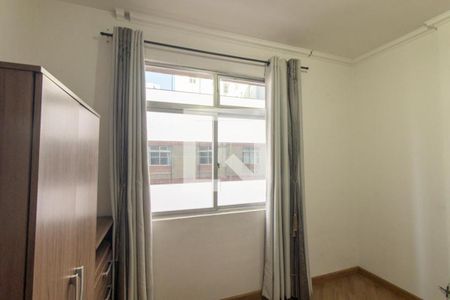 Quarto 2 de apartamento à venda com 3 quartos, 101m² em Centro, Curitiba