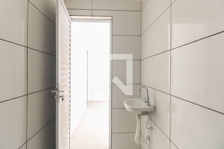 Banheiro de apartamento para alugar com 1 quarto, 32m² em Penha de França, São Paulo
