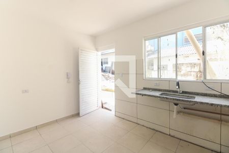 Sala e Cozinha  de apartamento para alugar com 1 quarto, 32m² em Penha de França, São Paulo