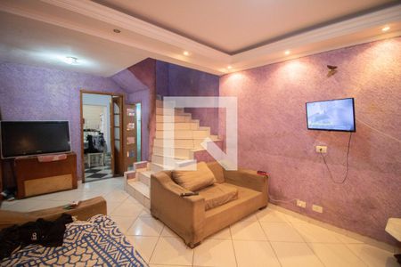 SALA DE ESTAR de casa à venda com 3 quartos, 300m² em Vila Vitorio Mazzei, São Paulo