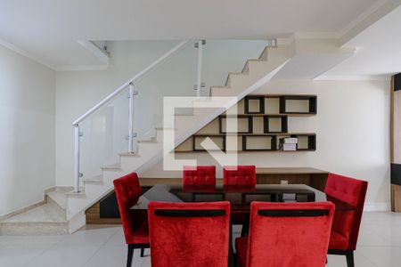 Sala de casa para alugar com 3 quartos, 116m² em Jardim Nathalie, Mogi das Cruzes