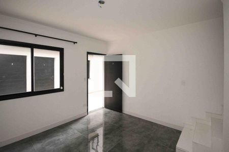 Sala de casa para alugar com 2 quartos, 70m² em São Lucas, São Paulo