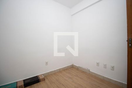 Quarto 1 de apartamento para alugar com 2 quartos, 40m² em Setor Habitacional Vicente Pires, Brasília