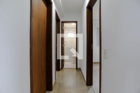 Corredor de apartamento para alugar com 3 quartos, 58m² em Jardim Sao Pedro, Mogi das Cruzes