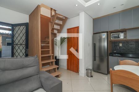 Sala / Cozinha de casa à venda com 2 quartos, 150m² em Alto Petrópolis, Porto Alegre