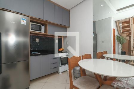 Sala / Cozinha de casa à venda com 2 quartos, 150m² em Alto Petrópolis, Porto Alegre