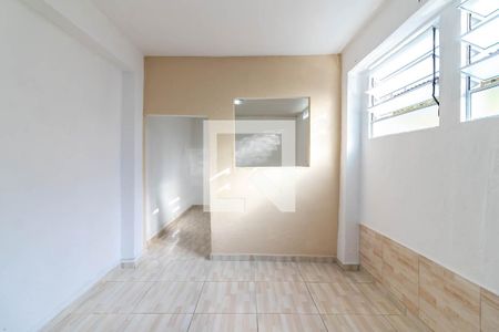 Sala e Cozinha de casa para alugar com 1 quarto, 40m² em Vila Pita, São Paulo