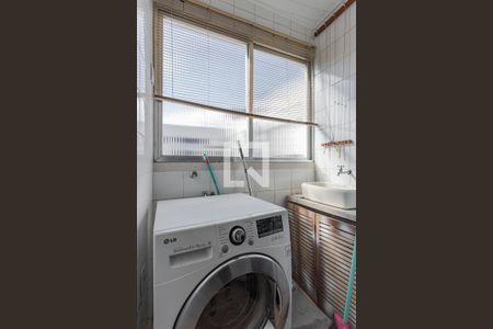 Cozinha e Área de Serviço de apartamento à venda com 1 quarto, 40m² em Passo D’areia, Porto Alegre