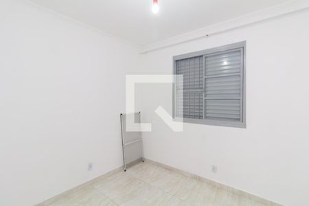 Quarto 1 de apartamento para alugar com 2 quartos, 45m² em Conjunto Habitacional Barro Branco Ii, São Paulo