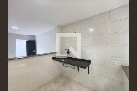 Casa para alugar com 2 quartos, 60m² em Tanque, Rio de Janeiro