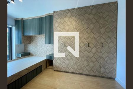 Sala/Quarto de apartamento à venda com 1 quarto, 27m² em Pinheiros, São Paulo