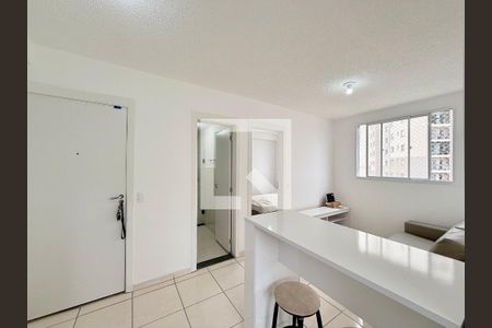 Sala  de apartamento para alugar com 2 quartos, 34m² em Usina Piratininga, São Paulo