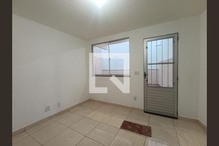 Quarto 1 de casa para alugar com 2 quartos, 90m² em Andrade Araujo, Belford Roxo