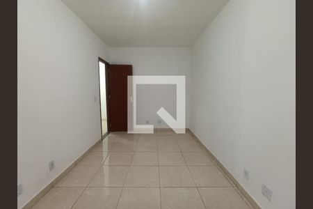 Quarto 1 de casa para alugar com 2 quartos, 90m² em Andrade Araujo, Belford Roxo