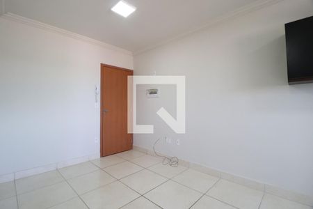 Sala de apartamento para alugar com 2 quartos, 44m² em Shopping Park, Uberlândia