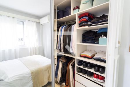 Closet da suíte de apartamento à venda com 3 quartos, 67m² em Tristeza, Porto Alegre