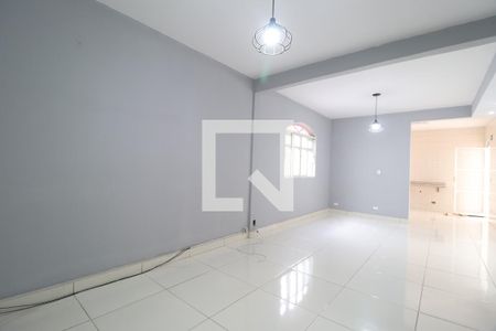 Sala de casa para alugar com 3 quartos, 431m² em Umuarama, Uberlândia